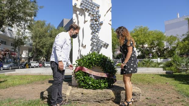 Cádiz rinde homenaje a las víctimas de la explosión de 1947