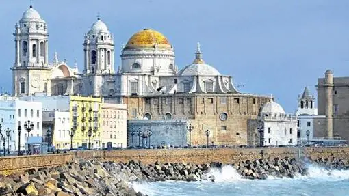 Lugares bonitos de Cádiz para visitar hasta en septiembre y con mascarilla