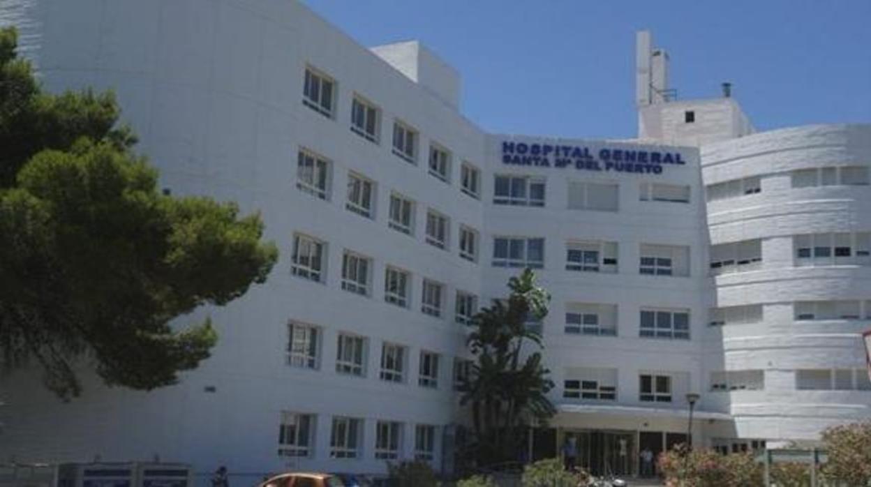 Cuatro profesionales sanitarios dan positivo en el hospital Santa María de El Puerto