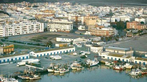 El alcalde de Barbate pide «tranquilidad» tras los 33 positivos en Covid-19