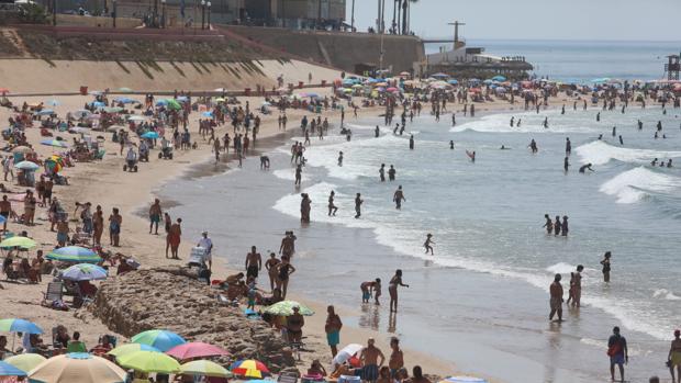 La temporada alta más baja se acaba en Cádiz