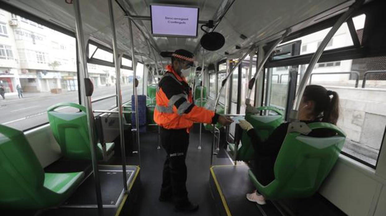 Coronavirus Cádiz: Una persona fallecida y once hospitalizados más