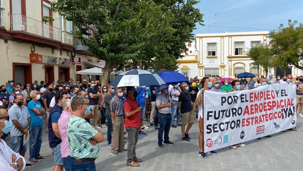 Primer aviso serio desde Cádiz contra los despidos en la aeronáutica