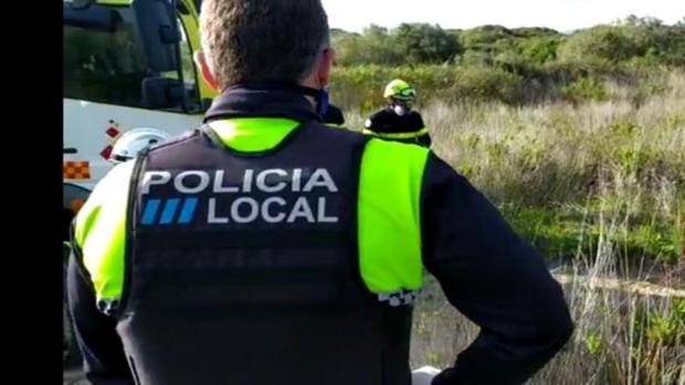 Heridos dos policías locales de Algeciras al ser embestidos por un conductor ebrio en un control de alcoholemia