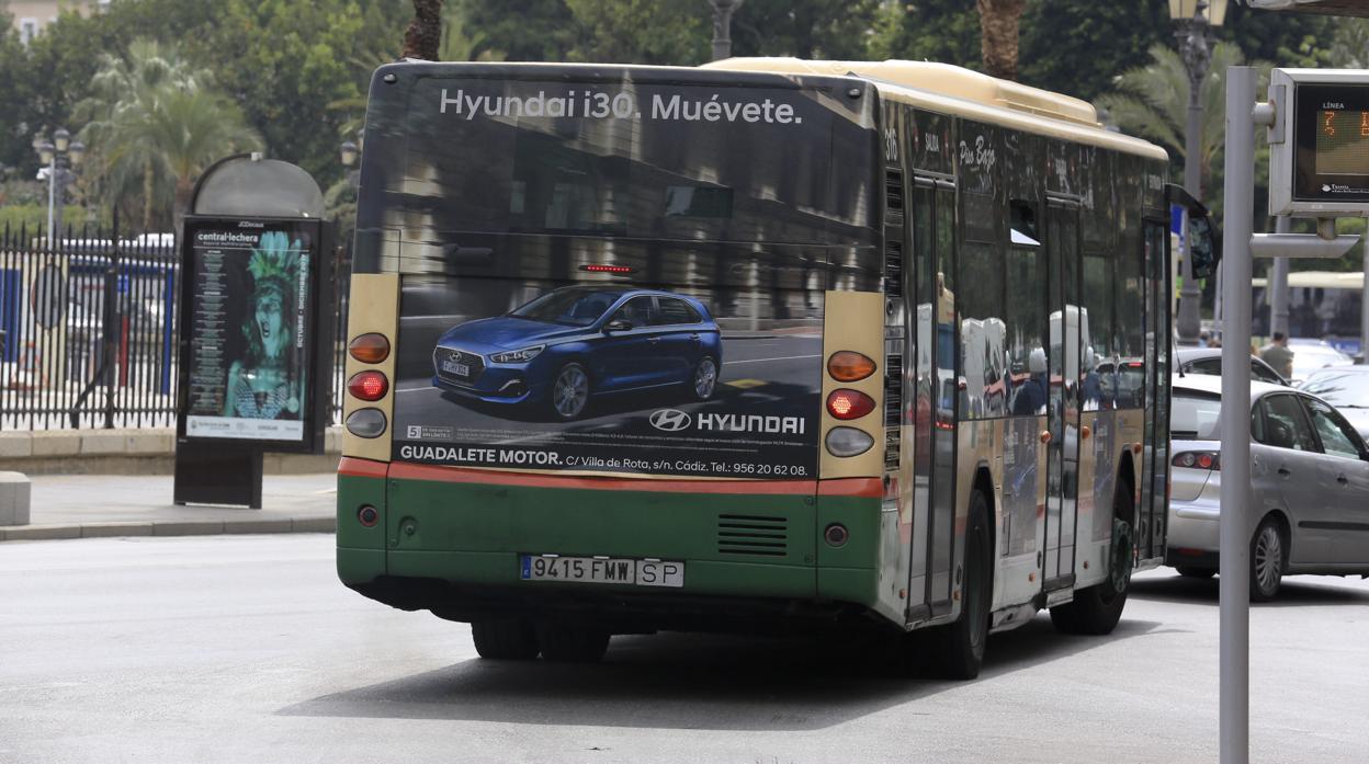 El autobús urbano de Cádiz.