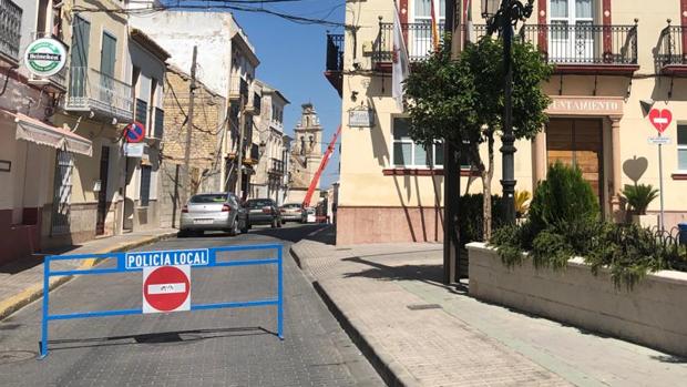 Confinamiento en el «pueblo fantasma» de Casariche: «Estamos como los conejos en las madrigueras»