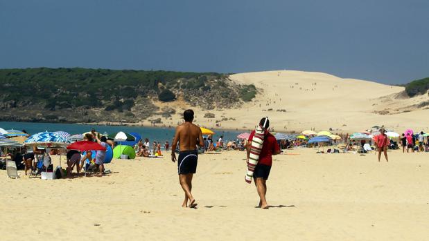 Un centenar de agencias de viajes y más de 130 alojamientos podrán acogerse al bono turístico de Andalucía