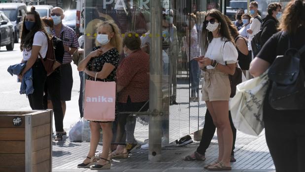 Cádiz, única provincia andaluza sin municipios que superen la tasa mínima para confinar