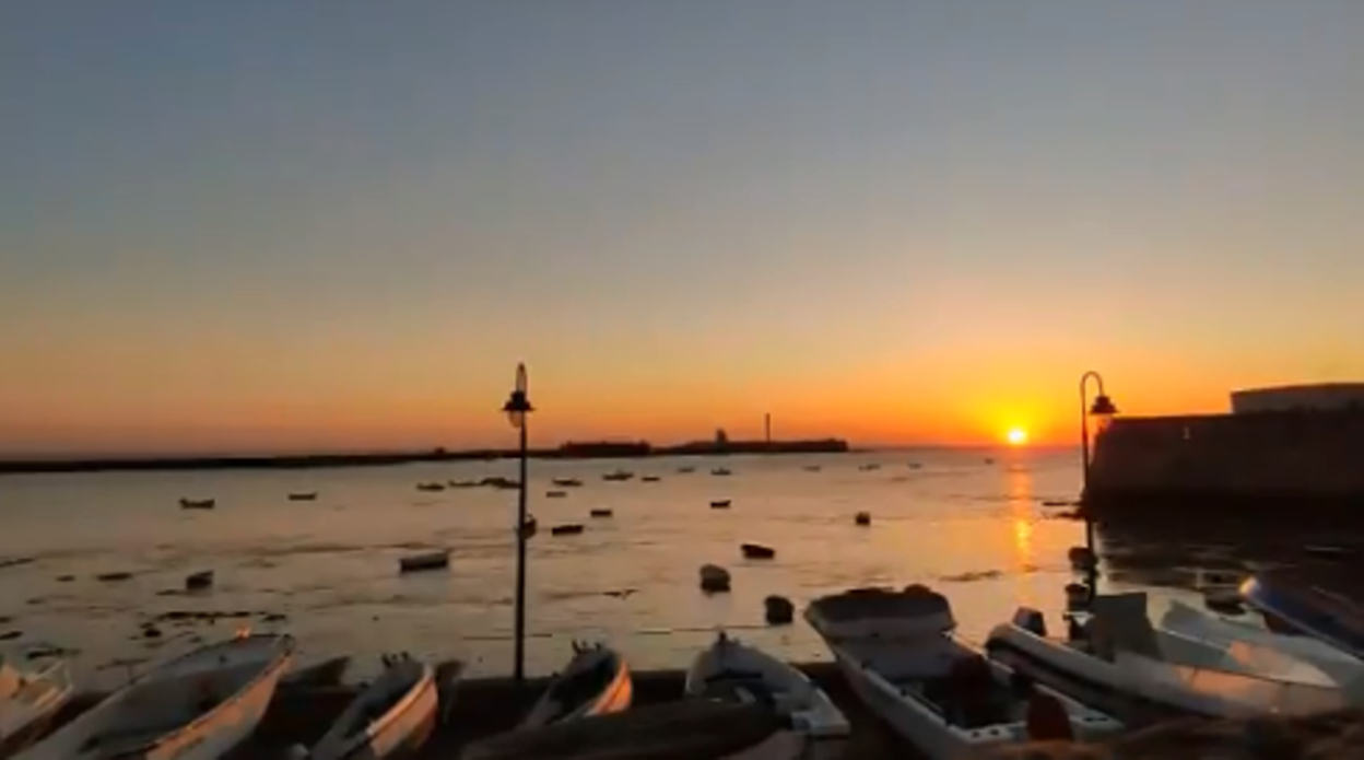 El atardecer de La Caleta, elegido el mejor de Andalucía