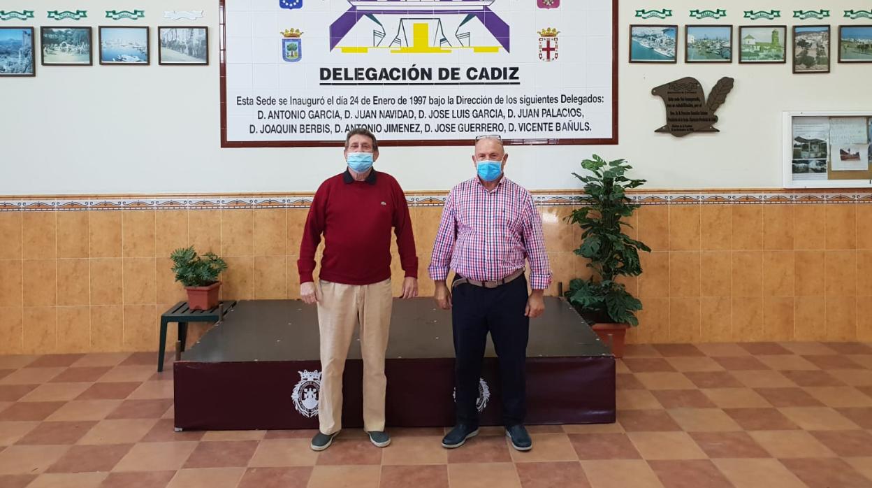 José Luis García y Juan Navidad en la sede de los empresarios Feriantes de Chiclana