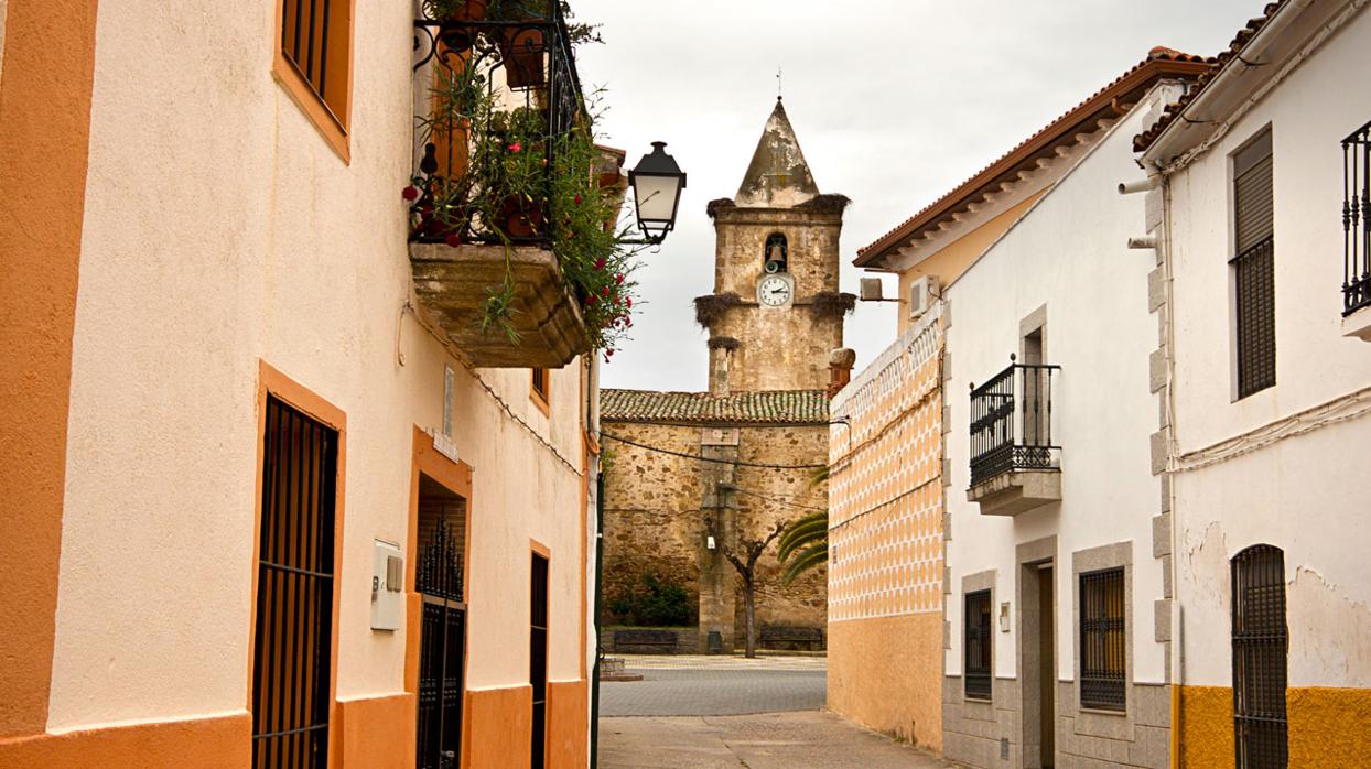 Imagen de la localidad de Torre de Santa María, en la que apareció el vejeriego.