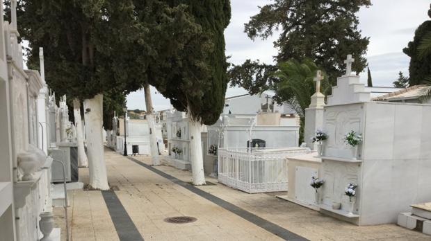 Cita previa y entrada por turnos en el cementerio de Herrera por el puente de Todos los Santos