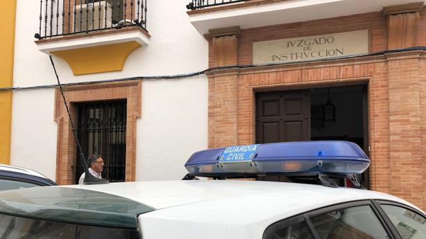 Detenido en Marchena el ladrón que cayó a un patio cuando iba a robar en una vivienda de Arahal