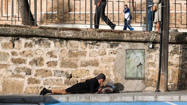 El PP propone auditar la gestión municipal con las personas sin hogar de Cádiz