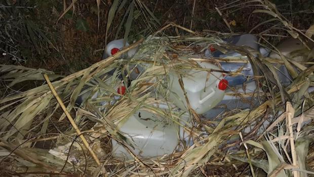 Requisan en Los Barrios unos 350 litros de combustible para 'narcolanchas'