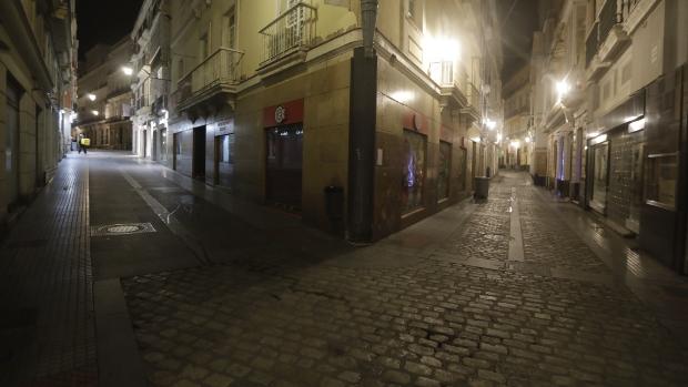 «Quieren sacrificar a la hostelería con la falsa promesa de que el virus se comportará mejor»