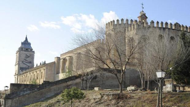 Cinco firmas pujan por el contrato de la restauración integral del monasterio de San Isidoro del Campo