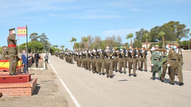 Casi 400 nuevos soldados juran bandera en Camposoto