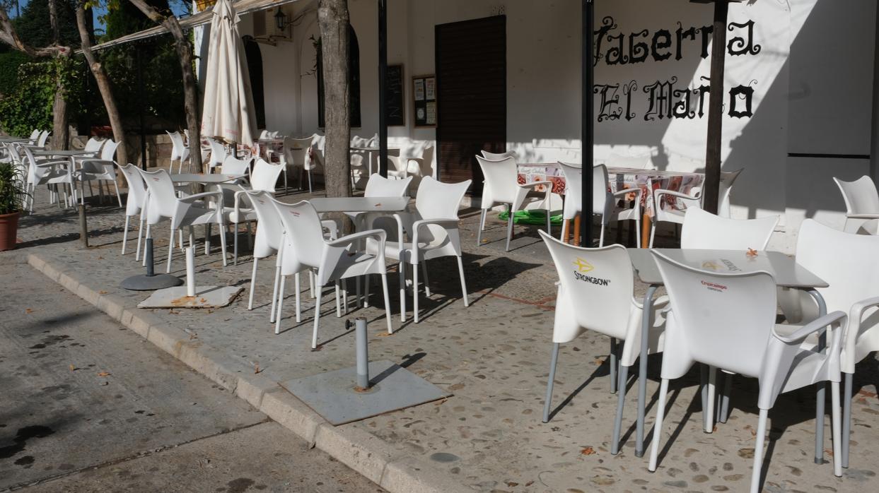 El centro de Grazalema, completamente vacío.