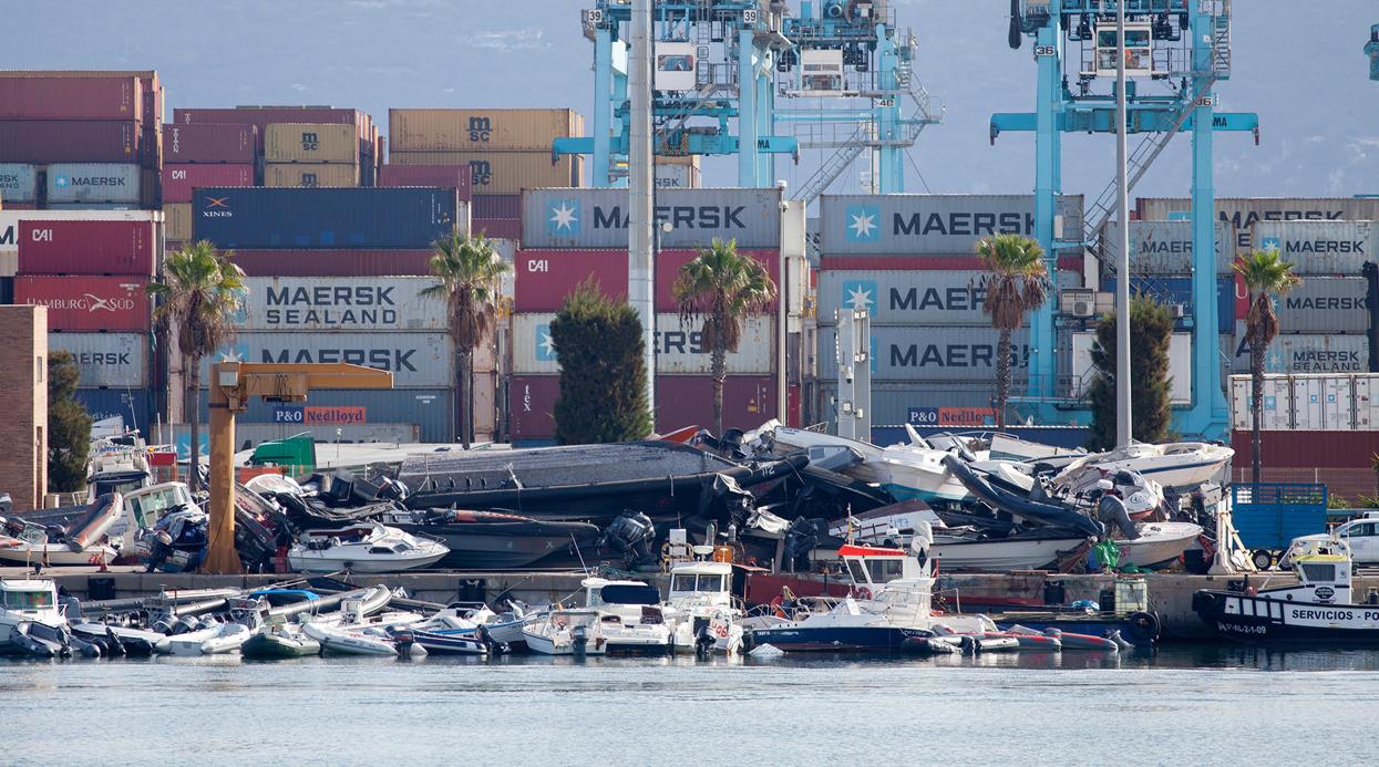 Narcolanchas en el depósito de Algeciras.