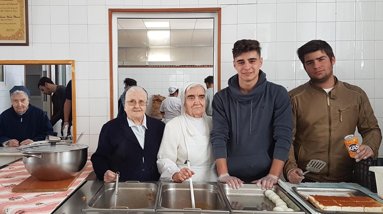 Una de las labores que realiza la congregación en el centro de Jerez