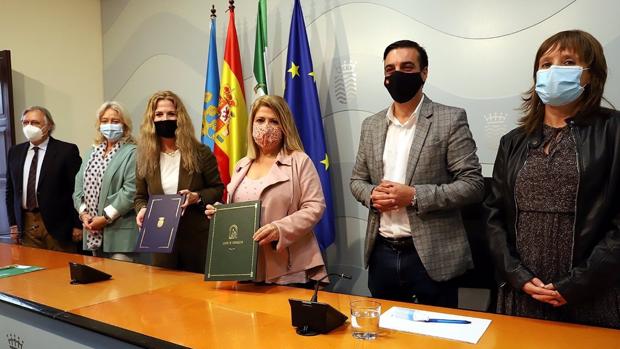 Ayuntamiento de Jerez y Junta formalizan la cesión de los inmuebles para la construcción del Museo del Flamenco