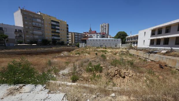 Ciudadanos exige al Ayuntamiento un Plan de Limpieza de los solares vacíos de Cádiz