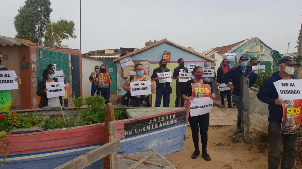 La Casería se movilizó para pedir la paralización de los derribos