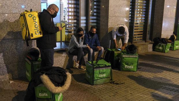 Cádiz tiene el doble de 'riders' pero son más precarios tras la pandemia