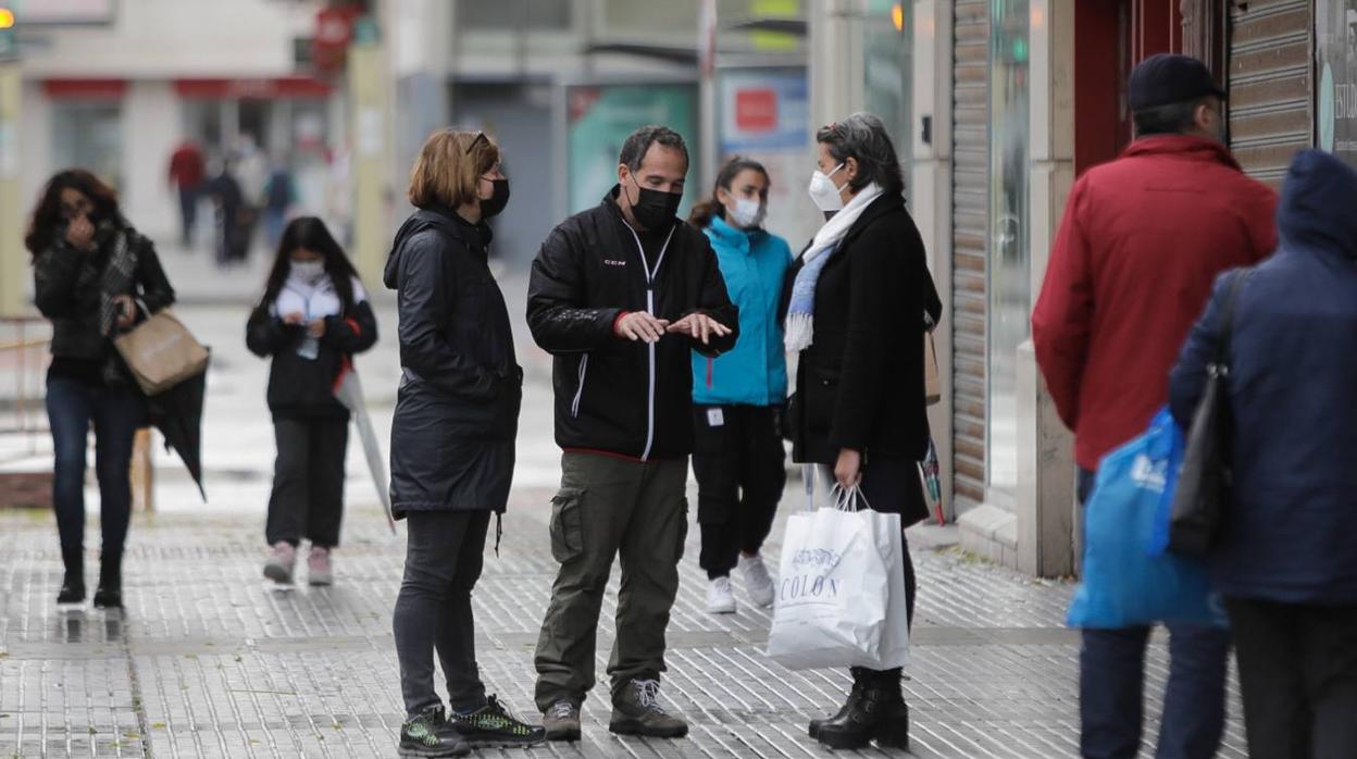 Cádiz mejora sus datos pero la incidencia sigue alta