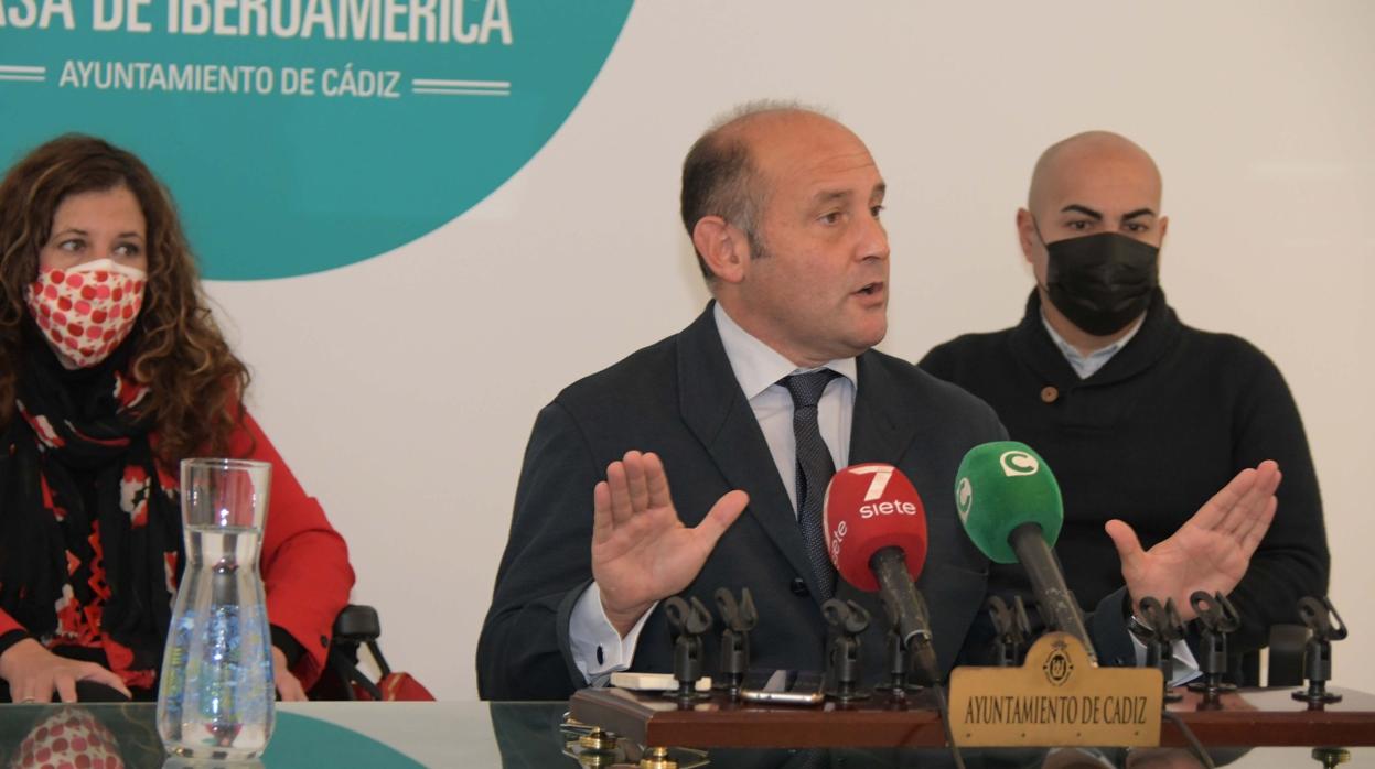 Juan José Ortiz, durante la rueda de prensa del Grupo Municipal del PP.