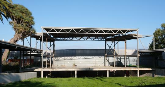 Las obras del teatro del Parque siguen sin comenzar.