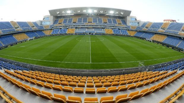 El Ayuntamiento de Cádiz creará una nueva herramienta para cumplir con la ley de protección de datos en el Estadio Carranza