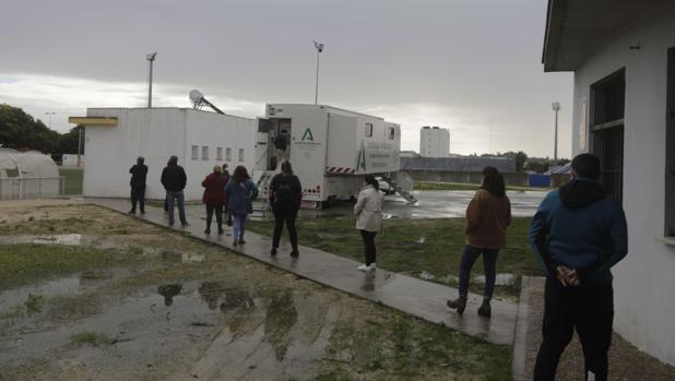 Cádiz y otros once municipios también cerrarán desde el miércoles