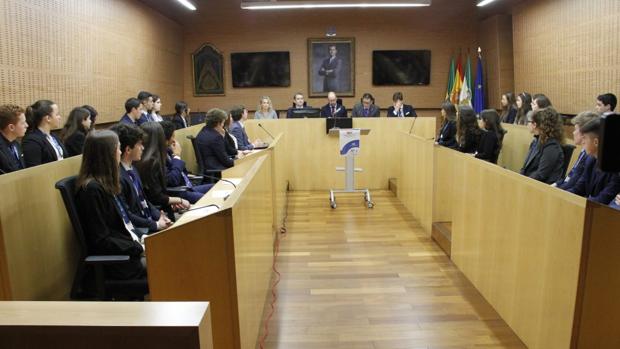 Los jóvenes debaten para mejorar la Unión Europea