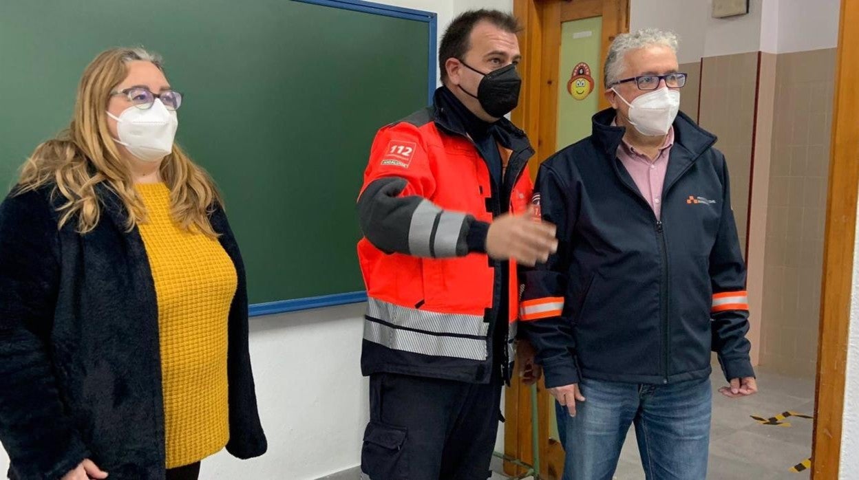 El alcalde de Bormujos, Francisco Molina, en un acto reciente en un colegio