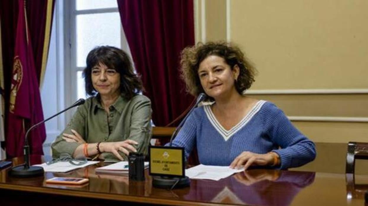 Las concejalas del grupo de Ciudadanos en el Ayuntamiento de Cádiz.