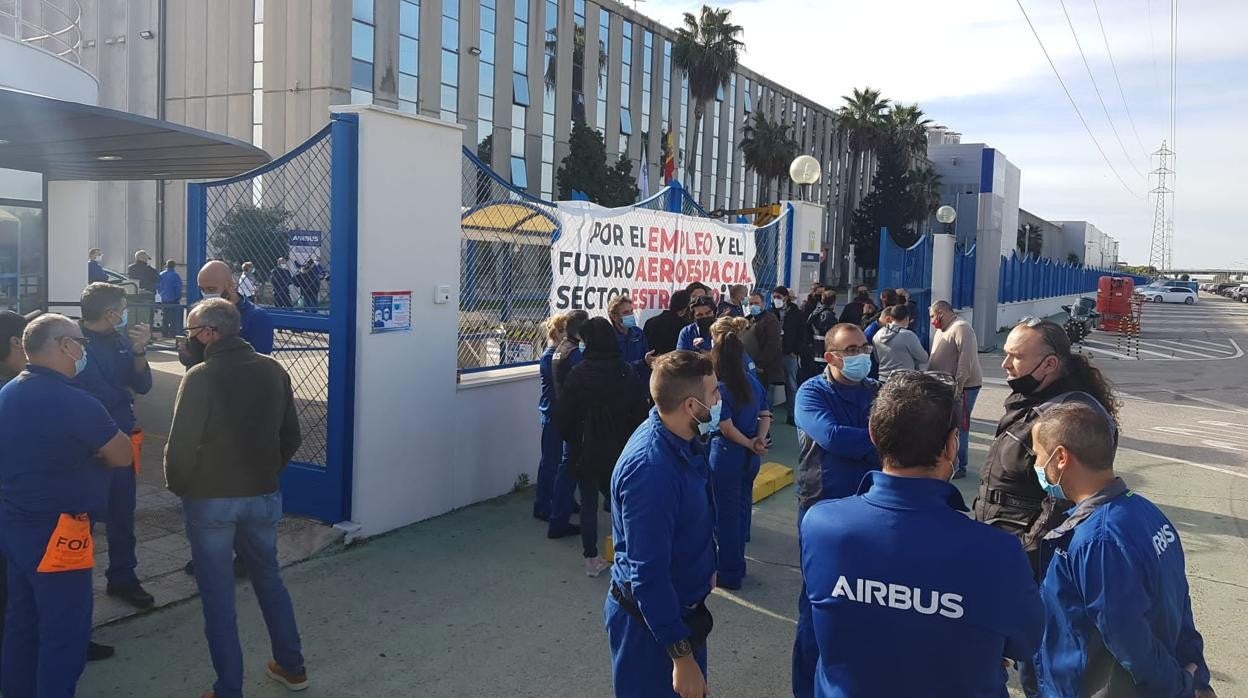 Concentración en la planta de Airbus de Puerto Real el pasado enero reclamando carga de trabajo