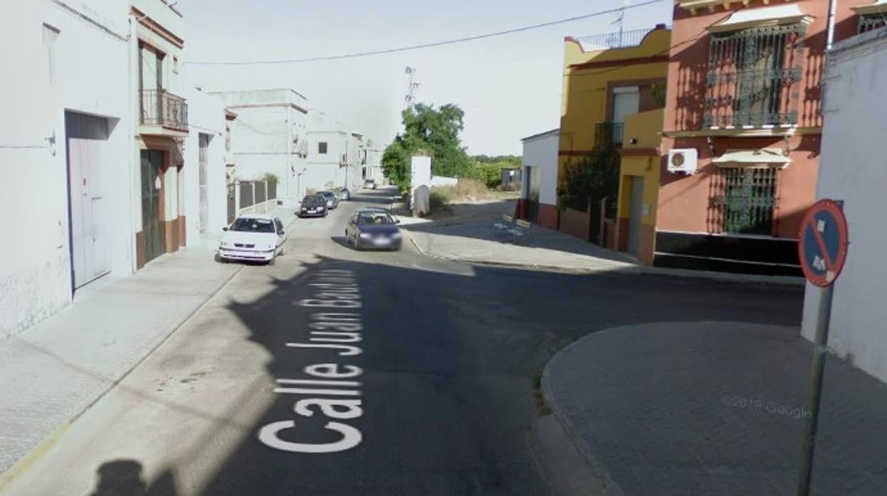 Calle Juan Bautista de El Viso, en una de cuyas casas saltó el niño