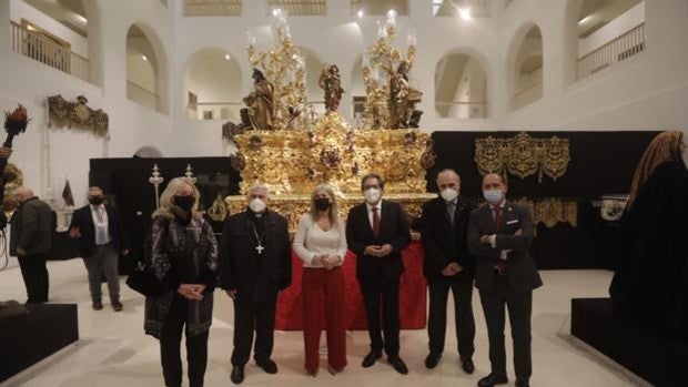 Así es 'Una historia de fe' la gran exposición de la Semana Santa de Cádiz