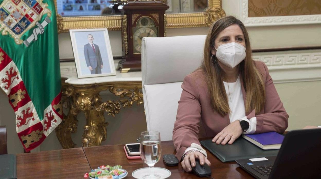 Irene García ve «decepcionante» que la Junta no prevea planes de empleos específicos para la provincia