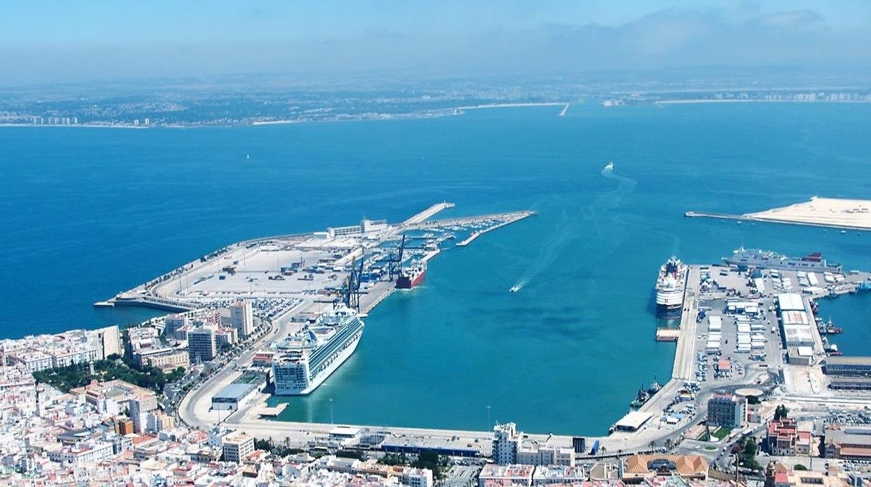 Foto de archivo de la Bahía de Cádiz.