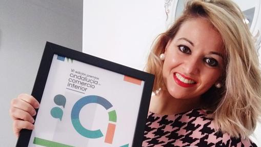 Patricia Durán, con el premio Andalucía Comercio Interior.