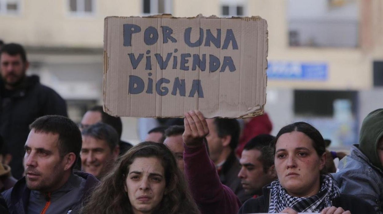 Los okupas de la Corrala ya se manifestaron en reiteradas ocasiones en 2015 pidiendo ayuda.