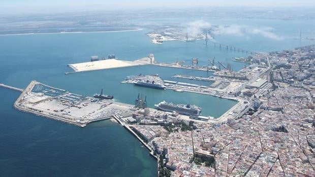 ¿Por qué la Bahía de Cádiz no ha bajado al nivel 2 de alerta si tiene la tasa más baja de la provincia?