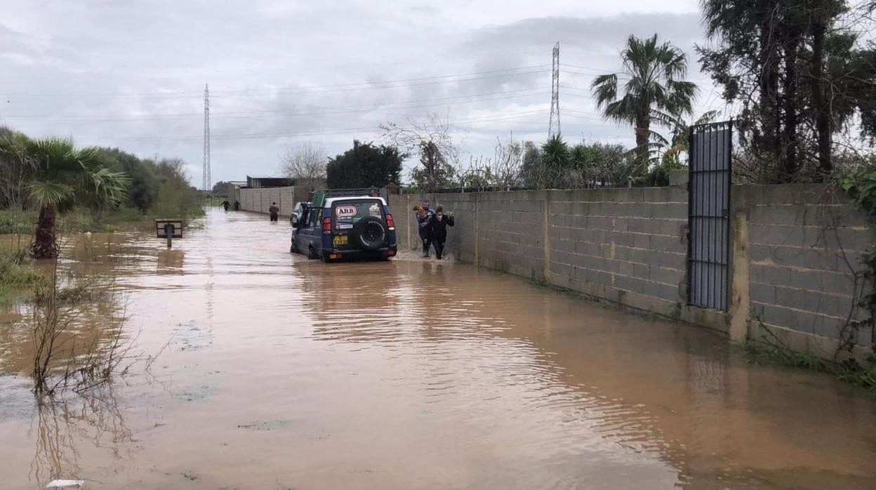 Varias zonas de Los Barrios afectadas por las intensas lluvias de las últimas horas