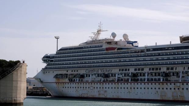 Carnival retrasa hasta agosto la reforma integral del crucero ‘Victory’ en la Bahía