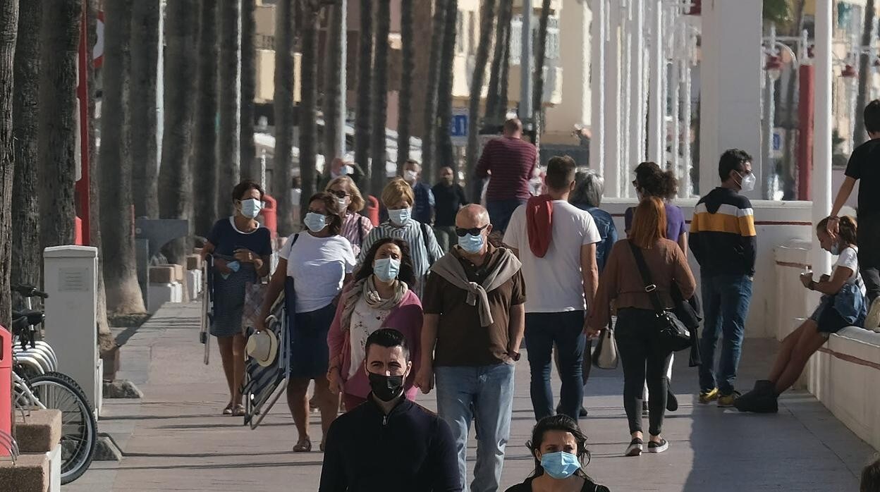 Cádiz capital está muy cerca de entrar en 'riesgo bajo' de incidencia de coronavirus.