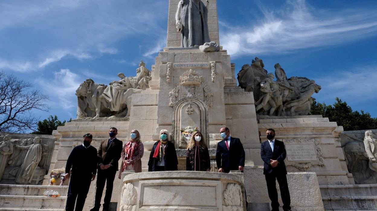 El PP ha homenajeado a la Constitución de 1812 en un acto celebrado en la plaza de España.