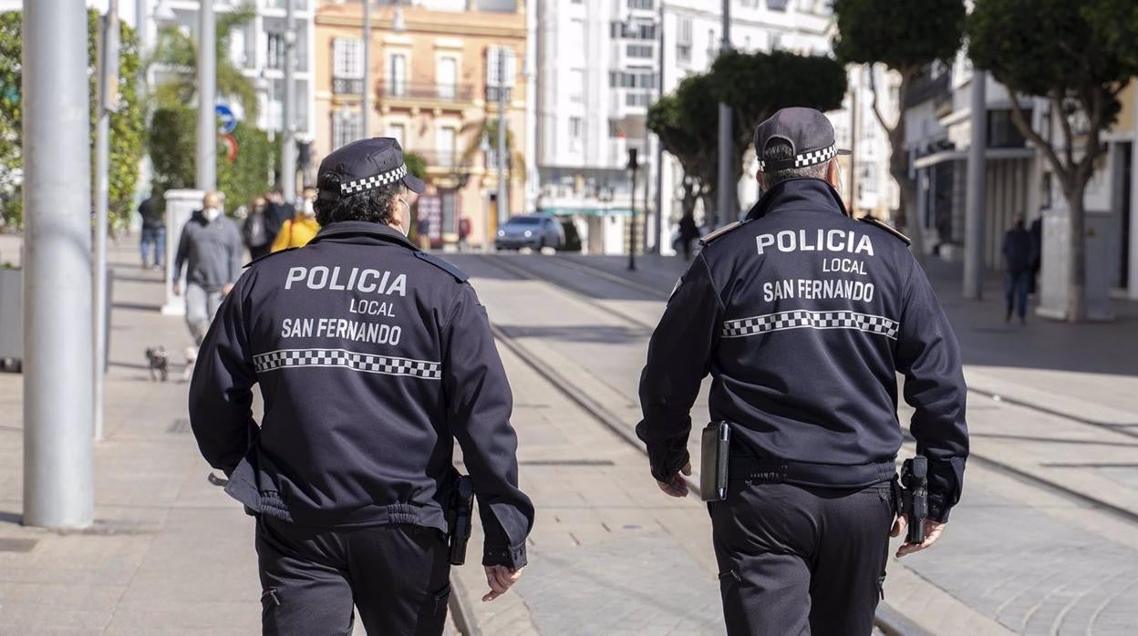 El Ayuntamiento de San Fernando inicia el procedimiento para convocar 16 plazas para Policía Local